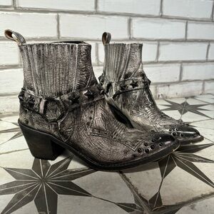 Circle G western ankle boot booties silver grey black size 9.5 women